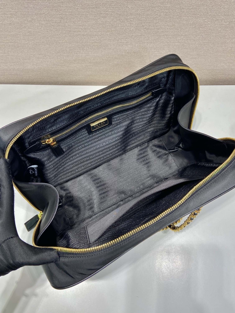 Pra*a top handle bags